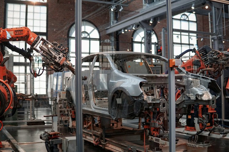 Industrial workshop and machinery
